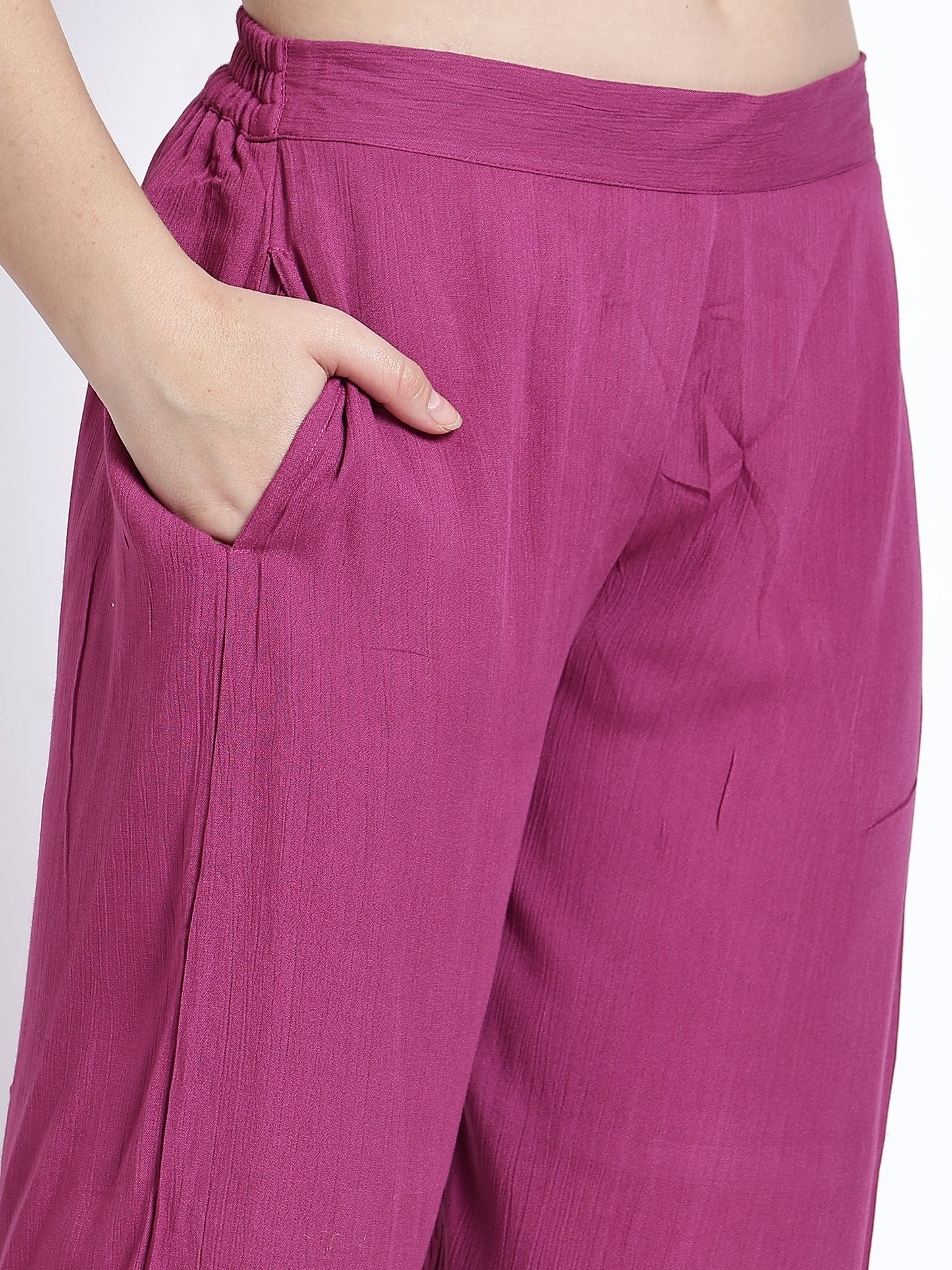 Pink Crincle Cotton Hand Embroidered Kurta Set
