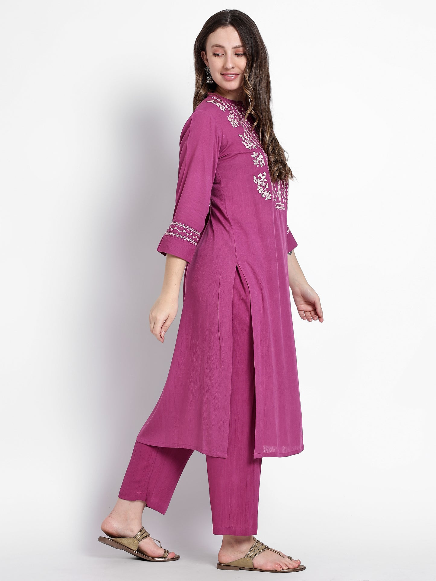 Pink Crincle Cotton Hand Embroidered Kurta Set