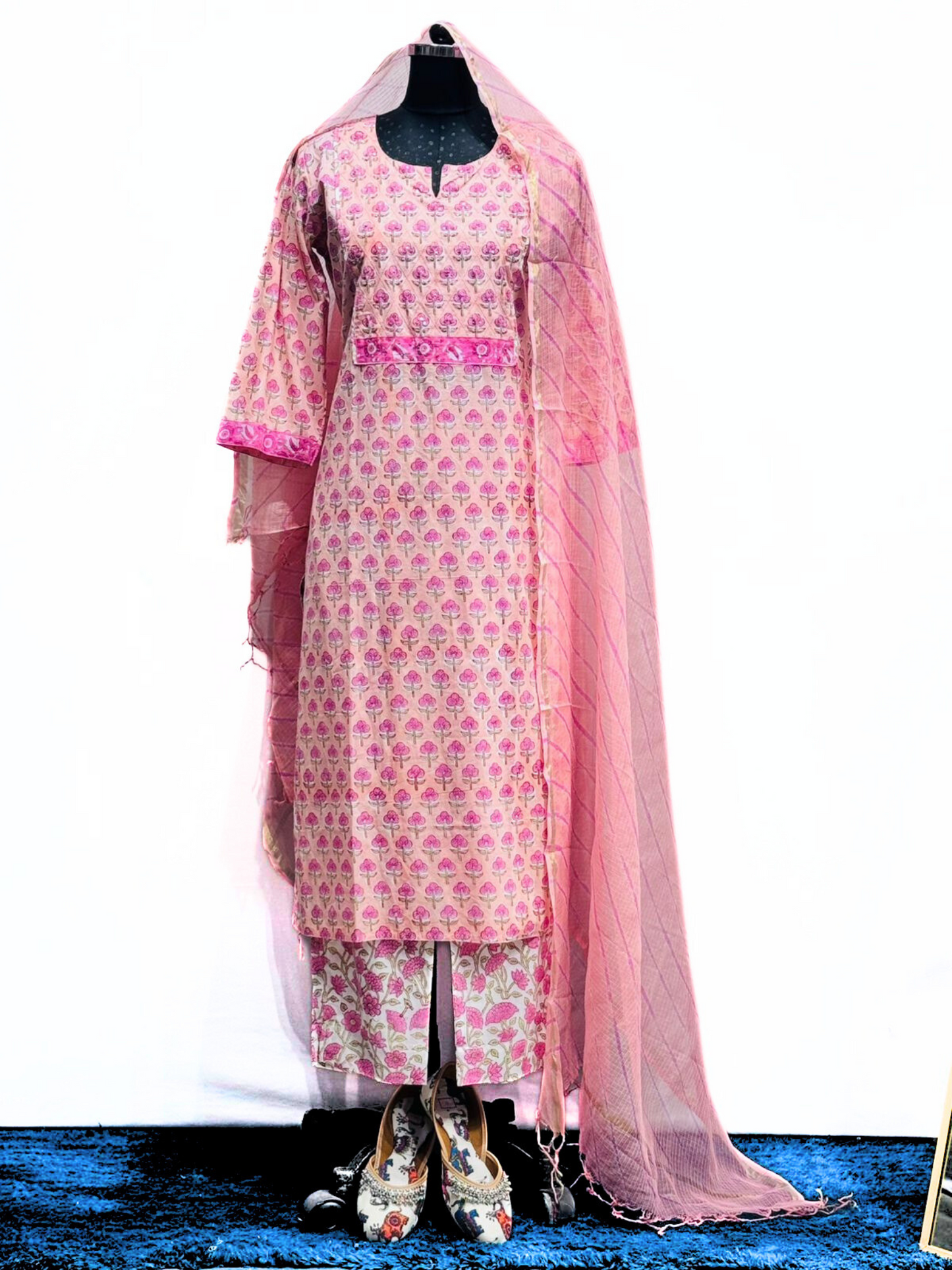 Mal Cotton Printed Suit